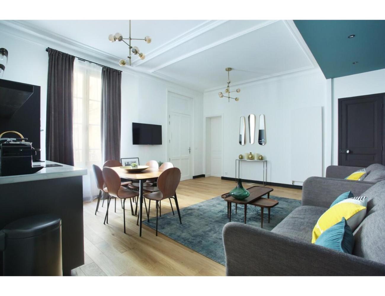 Apartment Champ De Mars - Tour Eiffel By Studio Prestige Paris Exterior foto